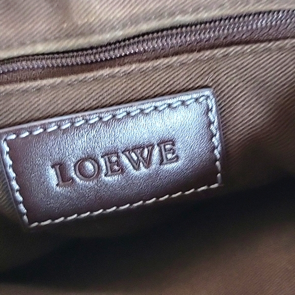 Loewe Vintage Anagram Crossbody Bag PVC Leather - Picture 7 of 16